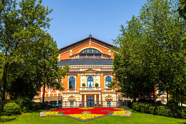 Verdi-Wagner-Operngala in Bayreuth